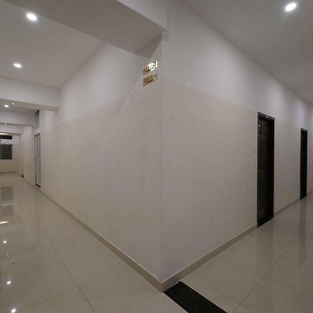 Vg Mahal Hotel Tiruchirappalli Esterno foto